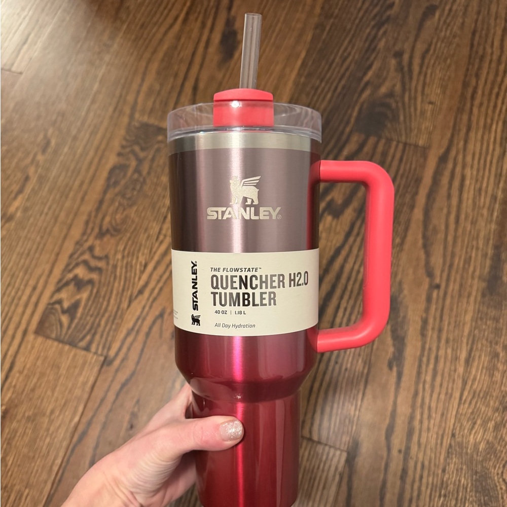 Stanley 40 oz Camelia Gradient The Flowstate Quencher H2.0 Tumbler